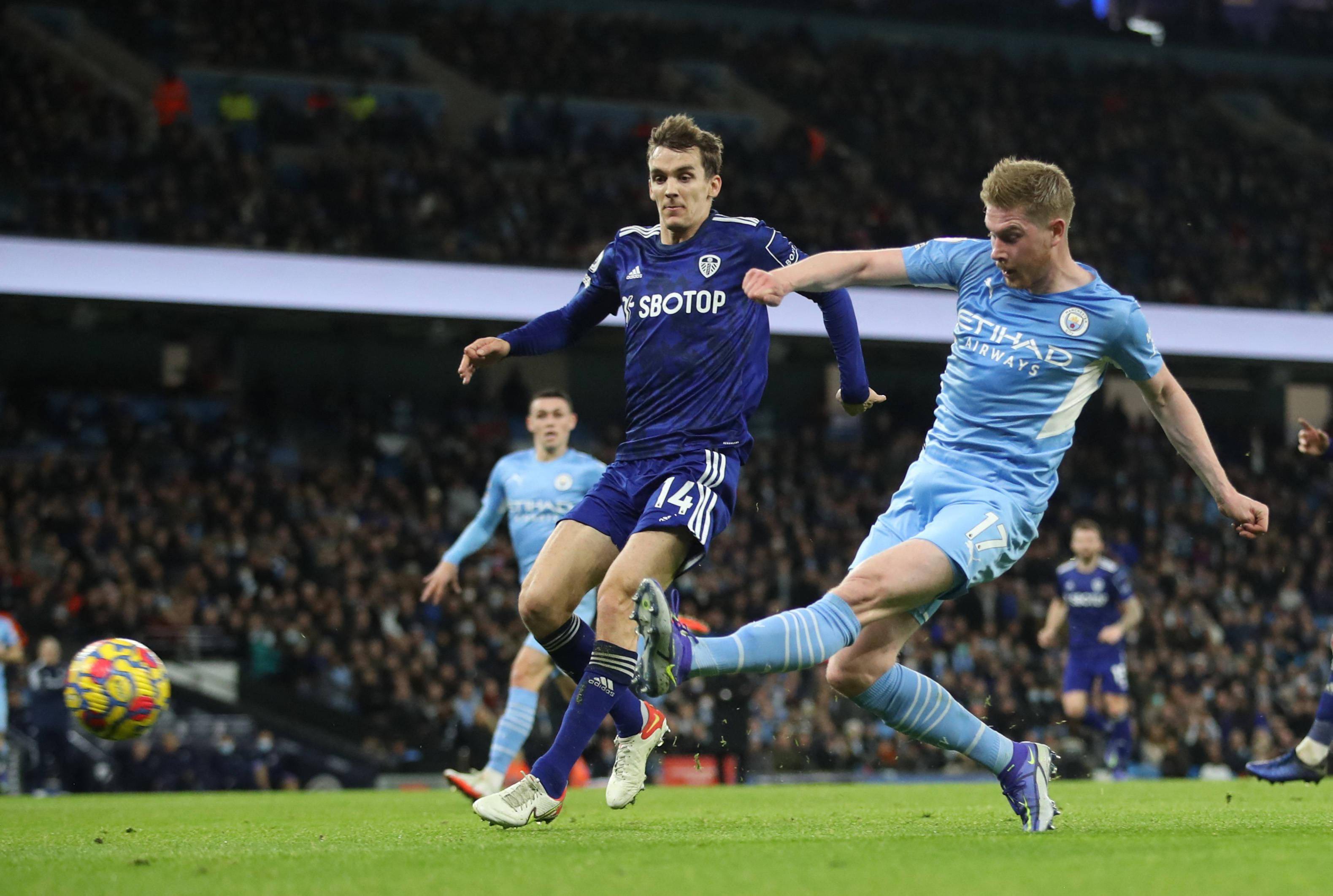 充满紧张和 充满紧张和